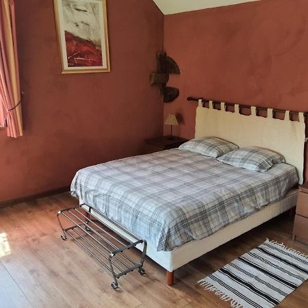 Saint-Genix-sur-Guiers La Parenthese Bed & Breakfast エクステリア 写真