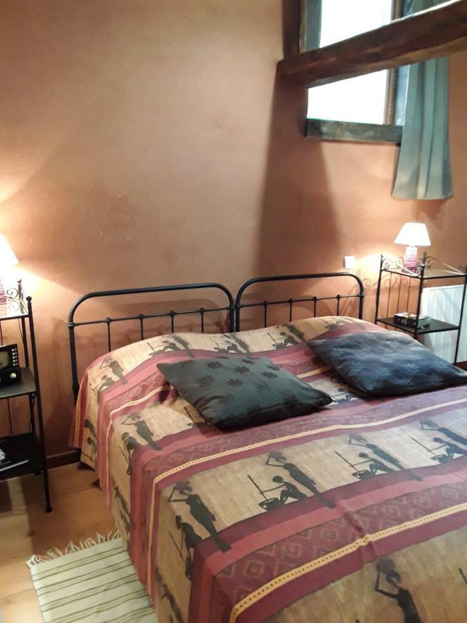Saint-Genix-sur-Guiers La Parenthese Bed & Breakfast エクステリア 写真
