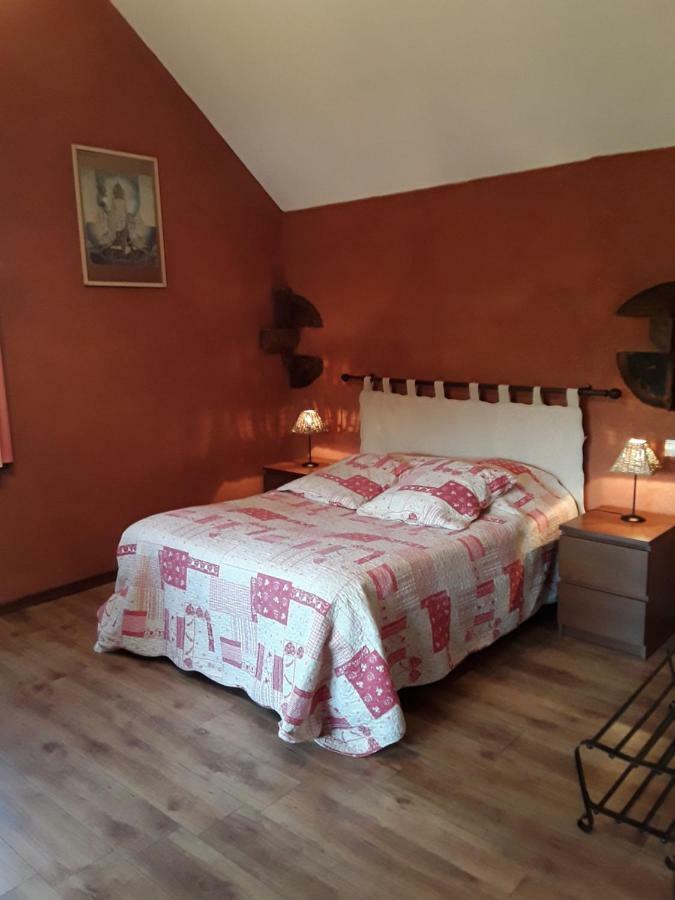Saint-Genix-sur-Guiers La Parenthese Bed & Breakfast エクステリア 写真