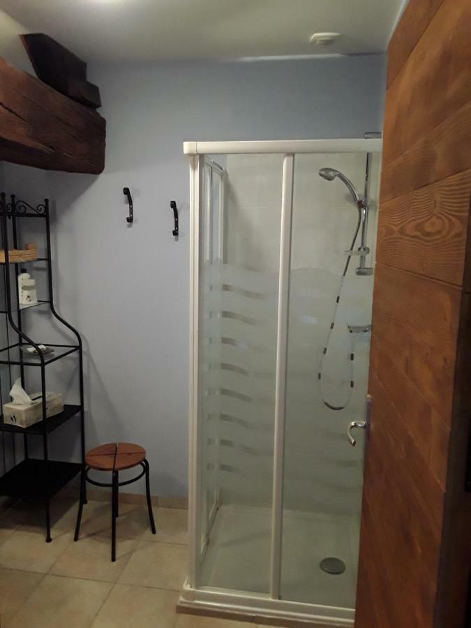 Saint-Genix-sur-Guiers La Parenthese Bed & Breakfast エクステリア 写真