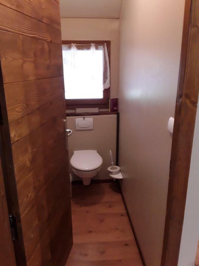 Saint-Genix-sur-Guiers La Parenthese Bed & Breakfast エクステリア 写真
